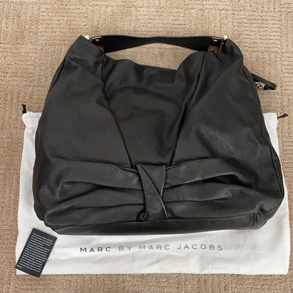 Marc by Marc jacobs perforated black leather hobo - Picture 2 of 12